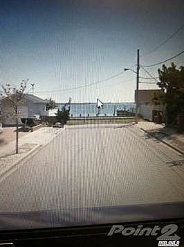 2nd image of 105 Stirling Ave