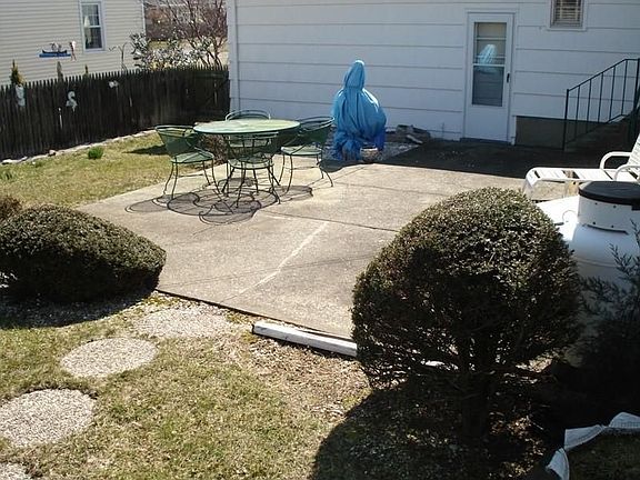 REAR PATIO