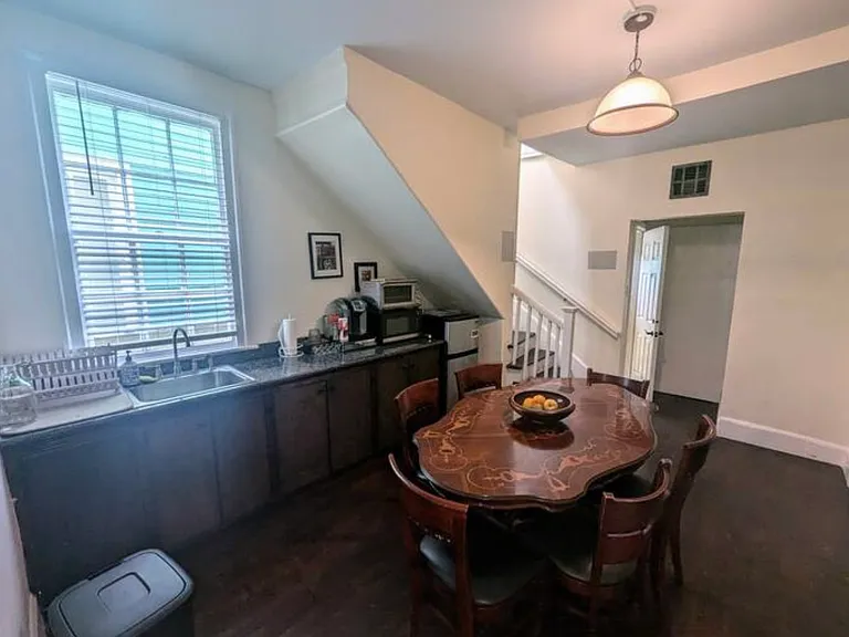 2477 Royal St #A — Photo 12