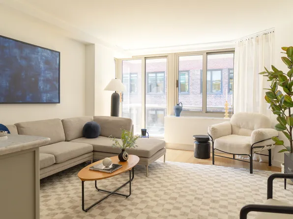 234 East 46th Street 1505 image 1 of 15