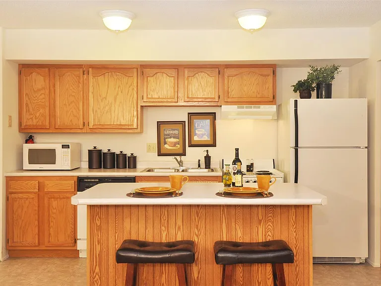 203 N Gregory St — Photo 19