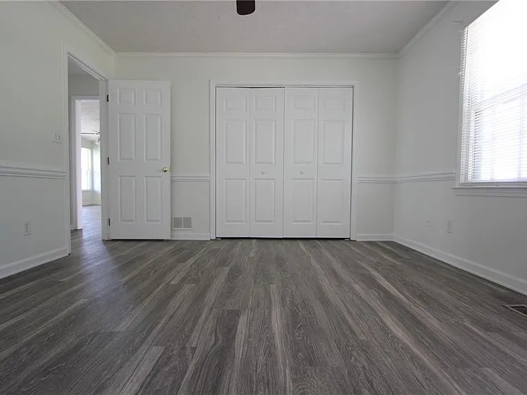 818 Springlake Rd — Photo 17