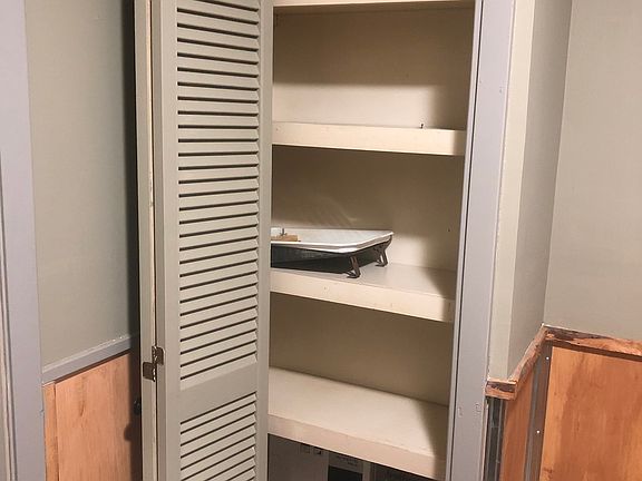 4th image of 2685 E Hardtner Dr