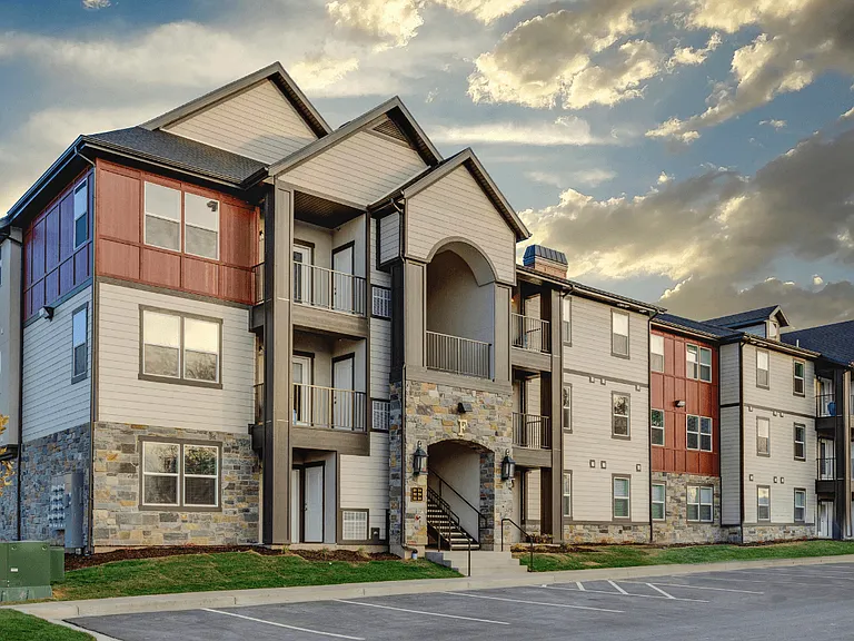 Eversage Apartments — Photo 33