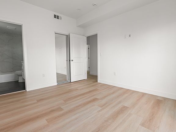 4th image of 1265 Browning Blvd #1/4