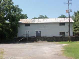 9095 Little River Rd, Bayou La Batre, AL 36509