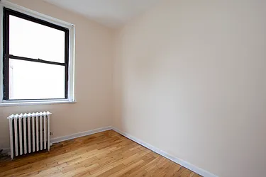 Rented by R New York