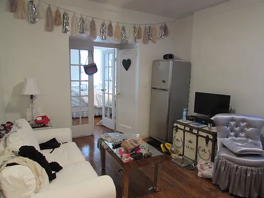 Rented by Majesty Management | media 31