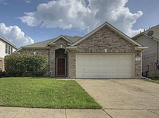 902 Cattail Dr, Arlington, TX 76001