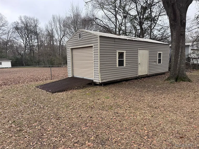 5740 Jane Rd — Photo 44
