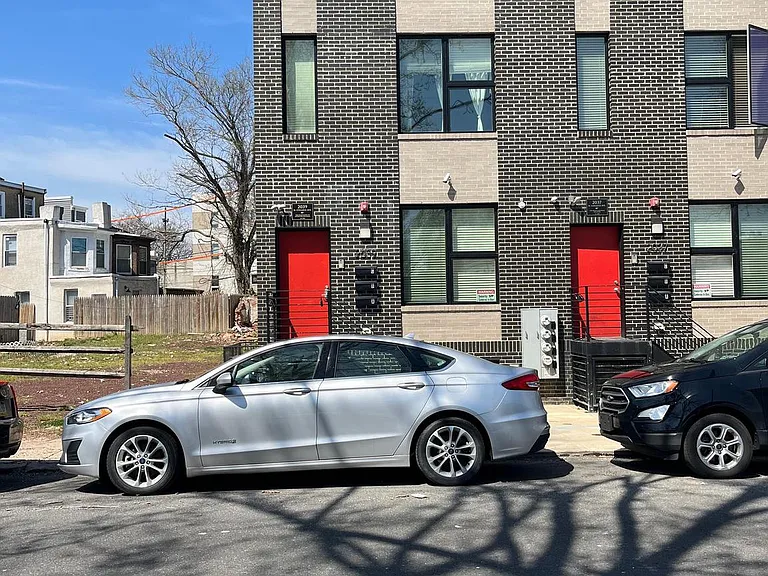 2039 N College Ave #A — Photo 3