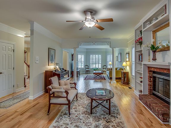 5th image of 448 Harpeth Meadows Dr