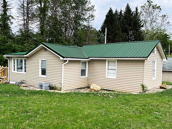 2nd image of 3956 Hollow Rd