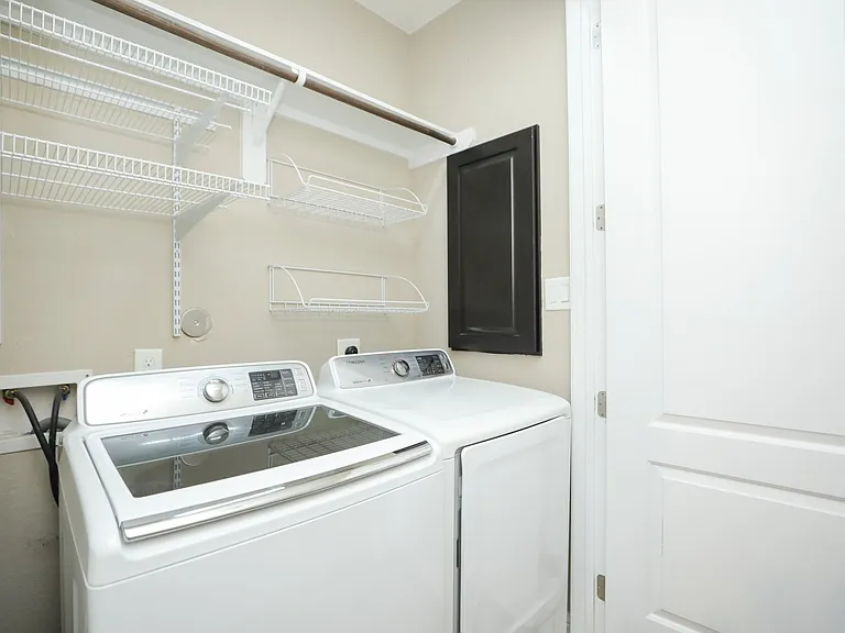 Laundry with storage