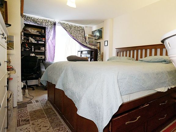 4th image of 162 Scholes St #1L