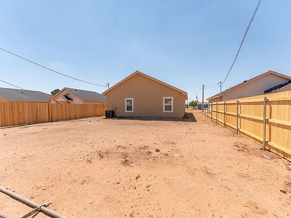 4th image of 605A Crane Ave