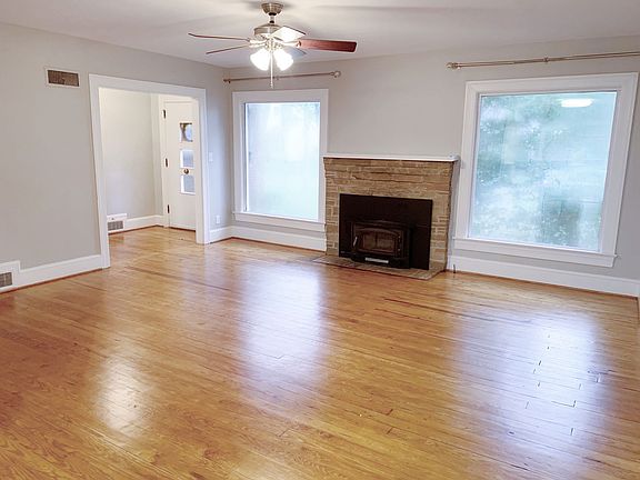 5th image of 110 N Harding St