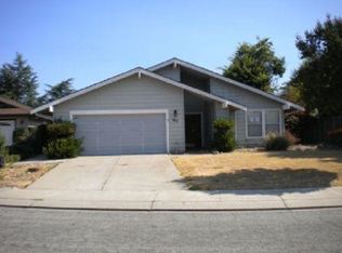 917 Howard Ave, Gilroy, CA 95020