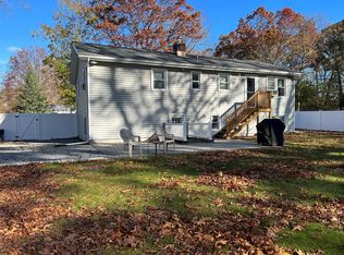 12 Dee Pl, Huntington Station, NY
