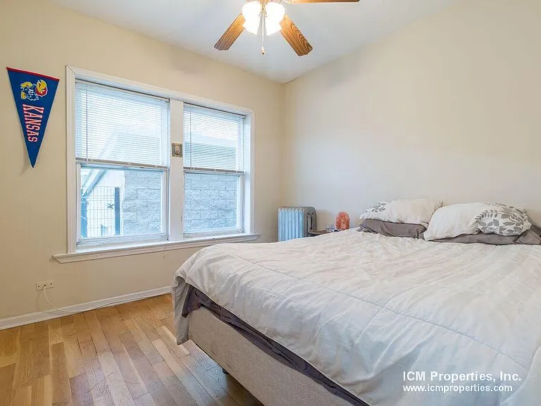 3901 N Pine Grove Ave #3 — Photo 4