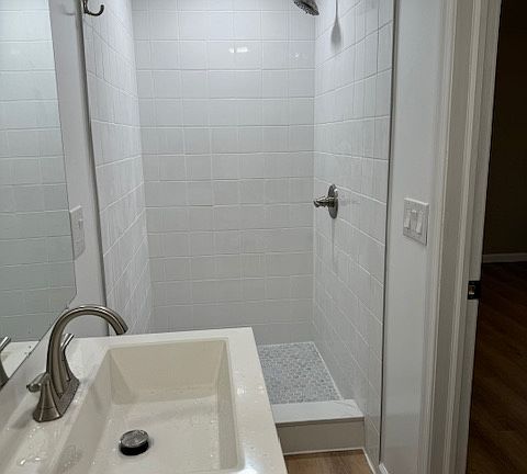 4th image of 404 Clay St SW #3