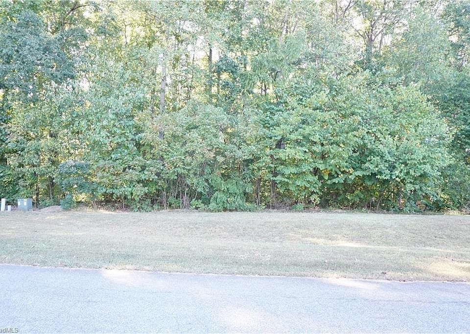 1st image of 196 Sawgrass Ln S