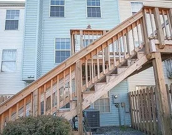 2nd image of 103 Dover Pl
