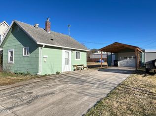 1123 2nd St SE, Valley City, ND 58072