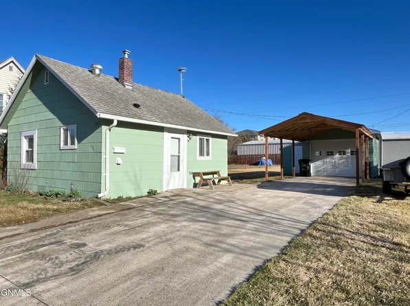 1123 2nd St SE, Valley City, ND 58072