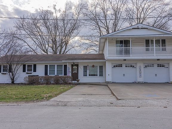 2nd image of 923 S Hardman Rd