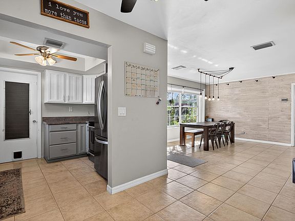 5th image of 3261 NW 6th Avenue