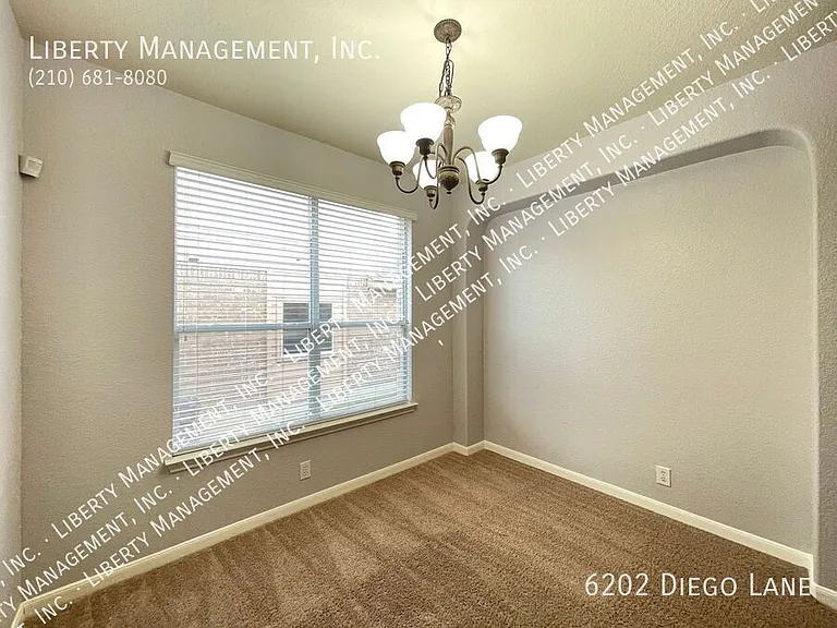 6202 Diego Ln — Photo 6