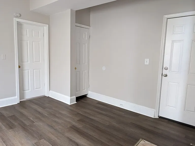 2227 Linden Ave — Photo 7