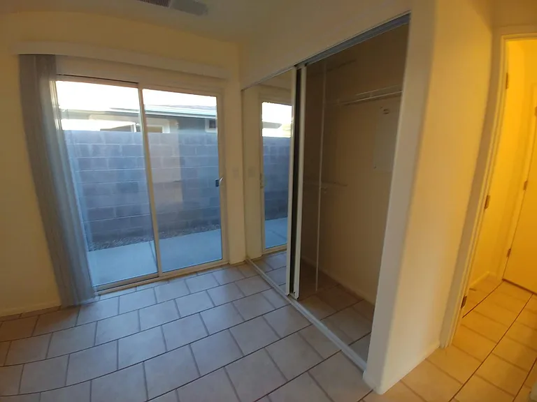 77 E Cliff House Dr — Photo 14