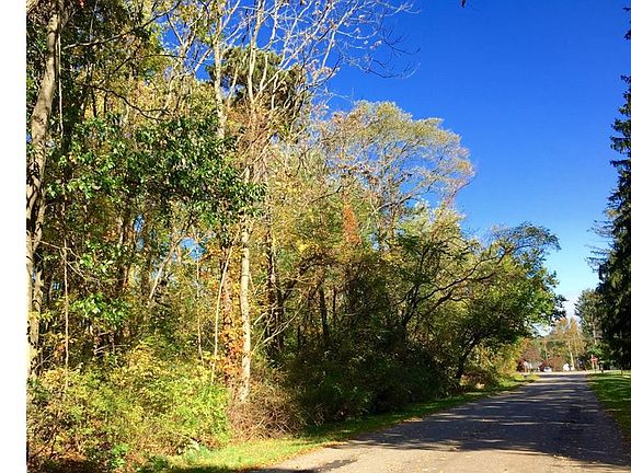 5th image of 5155 Fleetwood Ave Nw 5.34 Acre Land