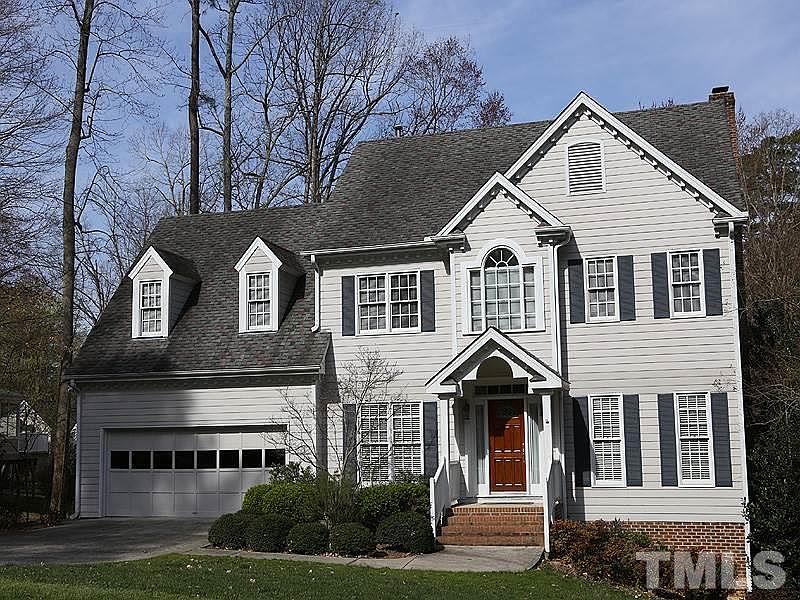 2nd image of 208 Glenbuckley Rd
