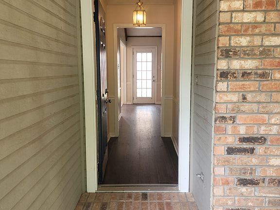 3rd image of 5160 Tara Ln