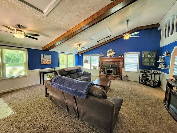 5th image of 316 Carawan Ln