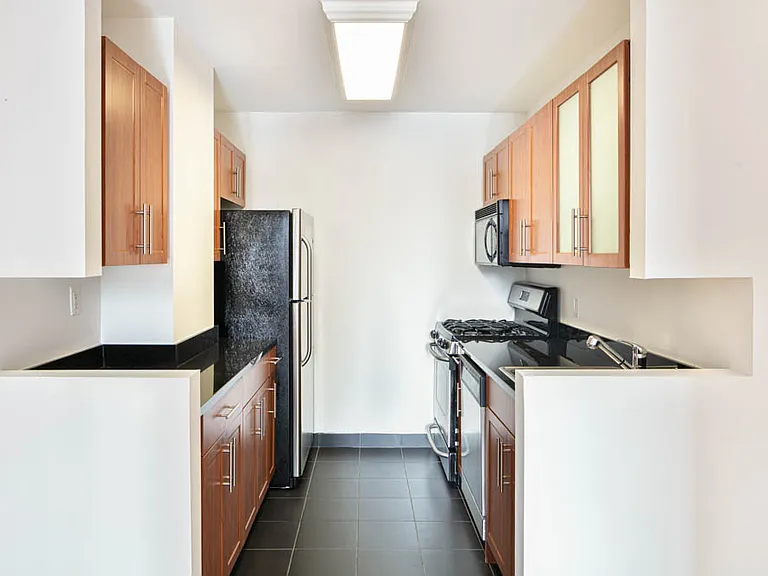 100 Maiden Ln #2403 — Photo 4