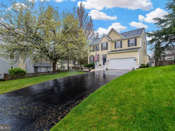 13 Linden Hill Way SW, Leesburg, VA 20175