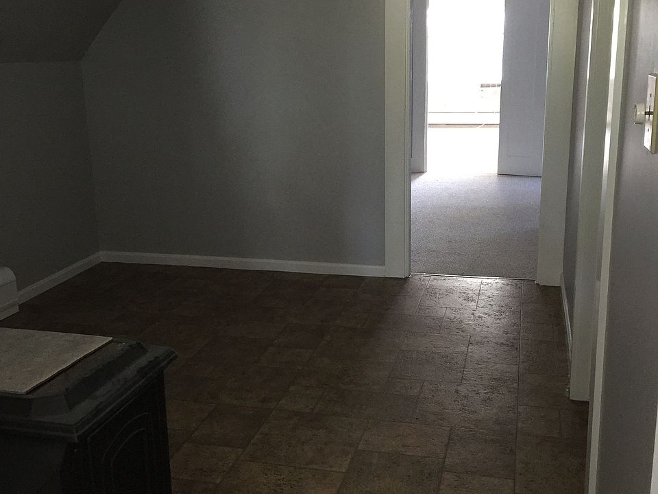 2nd image of 155 Cypress St #3