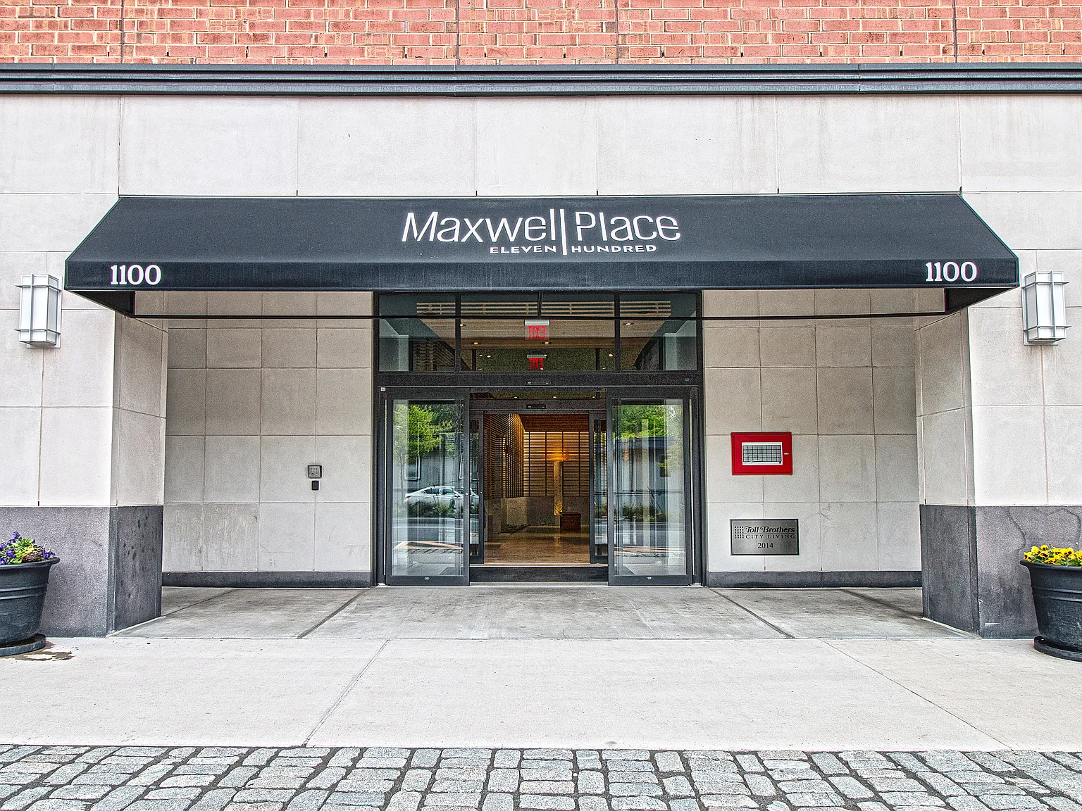 1 bed, 832 sqft, $4,350 — Photo 1