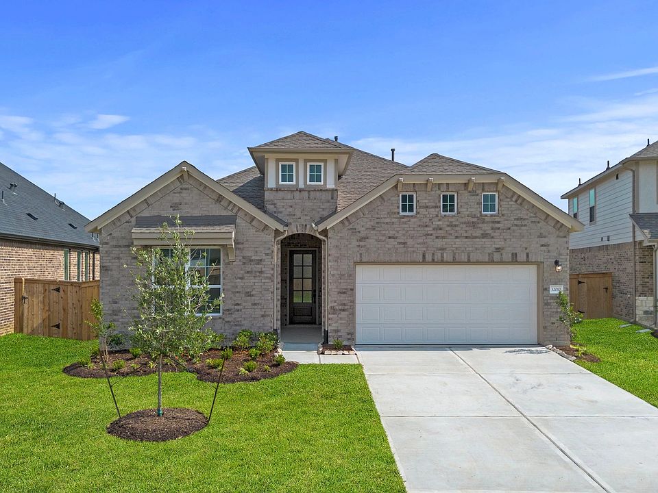 Welcome home to 32010 Fernwood Mallow Court located in the community of Dellrose and zoned to Waller