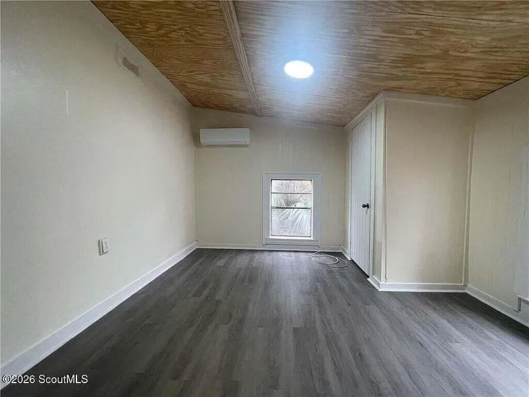 2129 Union St #A — Photo 8