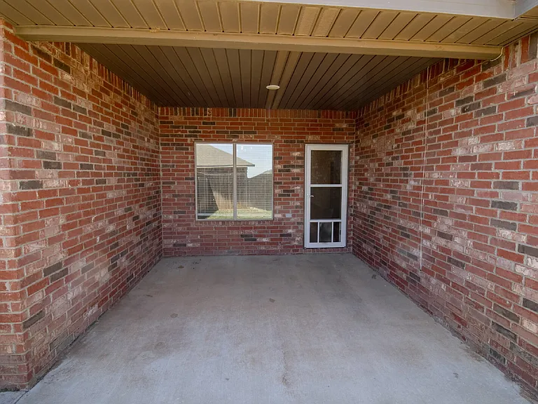 11909 Evanston Ave — Photo 13