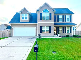 296 Roanoke Dr, Raeford, NC 28376