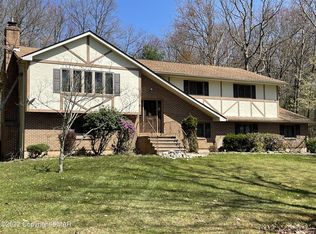 300 Appenzell Ter, Stroudsburg, PA 18360
