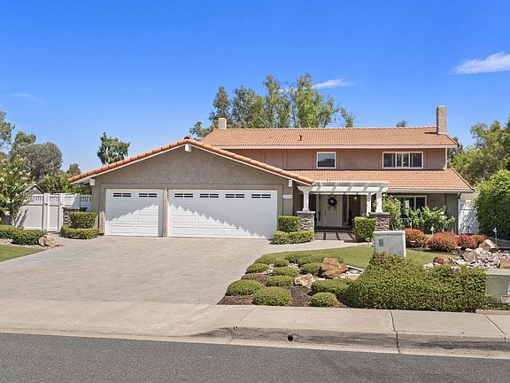 4th image of 2554 Valley Lake Dr