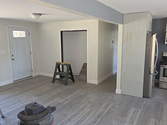 2nd image of 132 W Stafford Rd