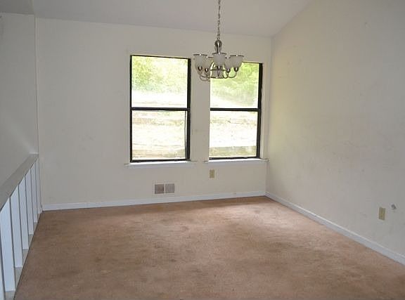 3rd image of 8997 Laurel Dr